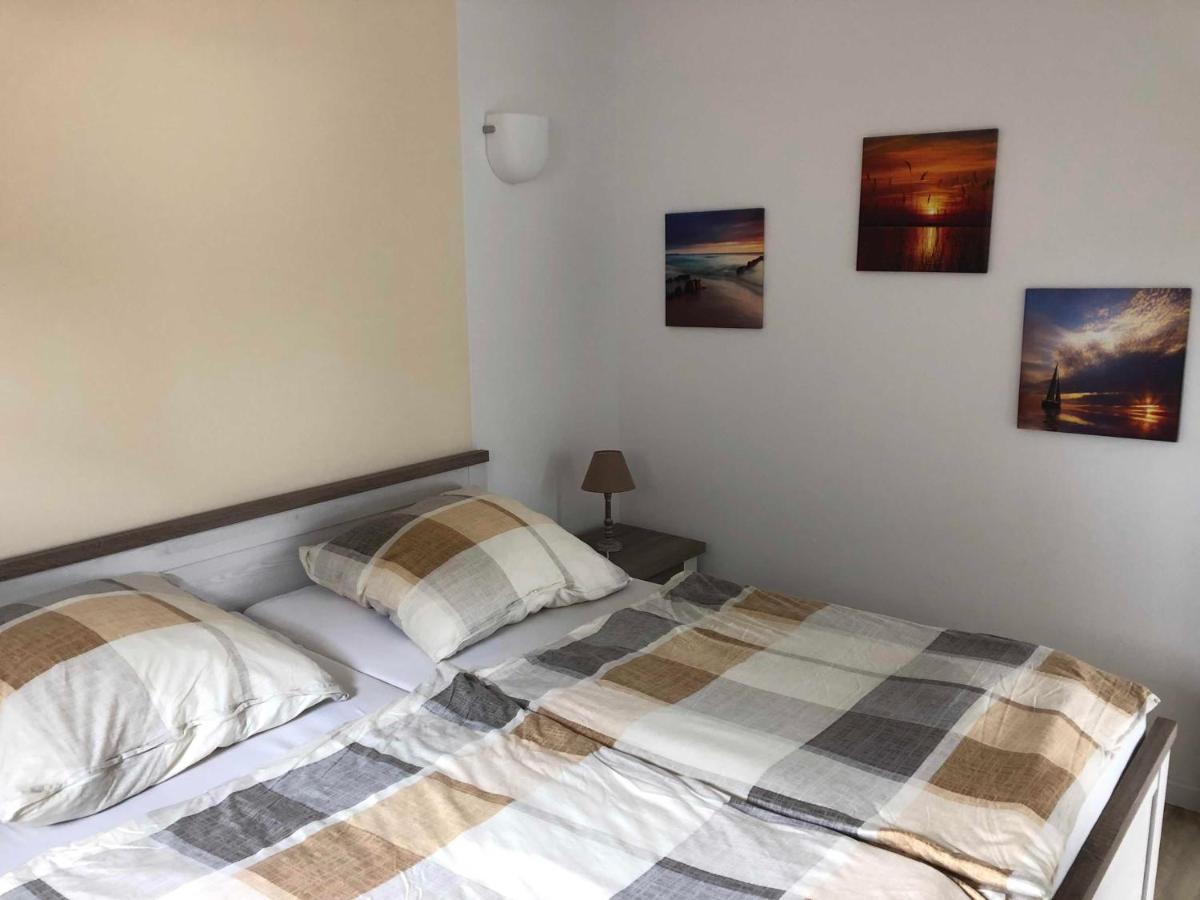 Ferienwohnung Voelker Haven Ngoại thất bức ảnh